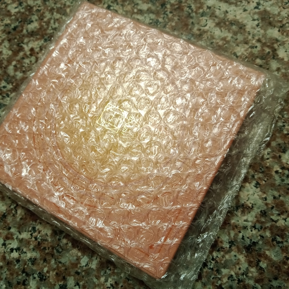 Eye shadow palette